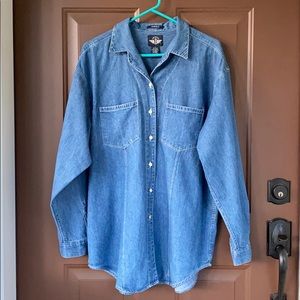 Size L, Misses L/S light denim shirt